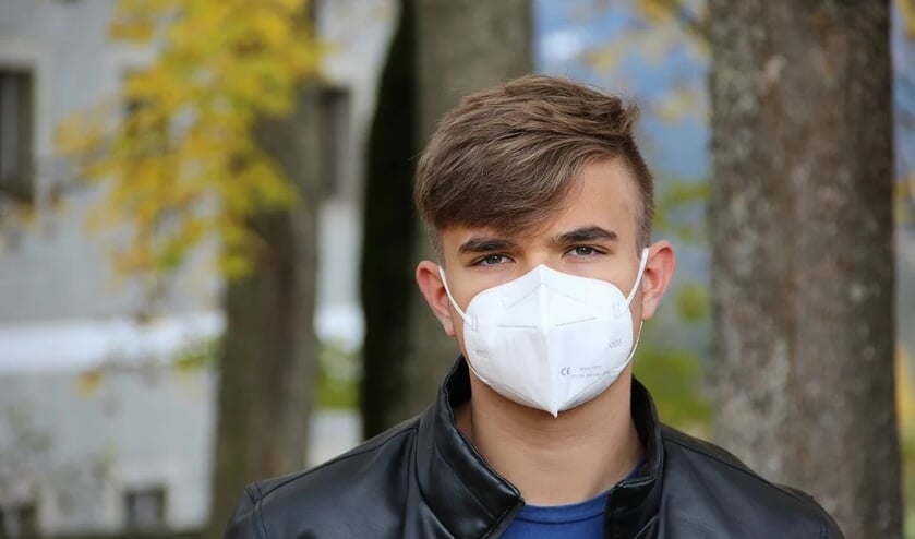 Mondkapjes mogen af en thuiswerkadvies wordt versoepeld