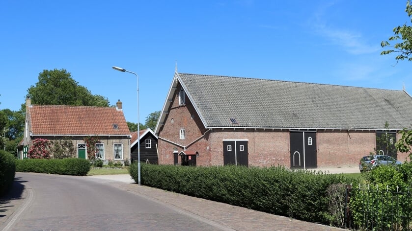 PvdA Kapelle en D66 Kapelle roepen provincie op vaste buslijn Wemeldinge te behouden