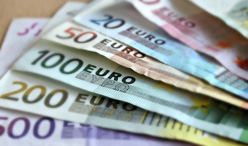 Meisje verdacht van het stelen van 18.000 euro