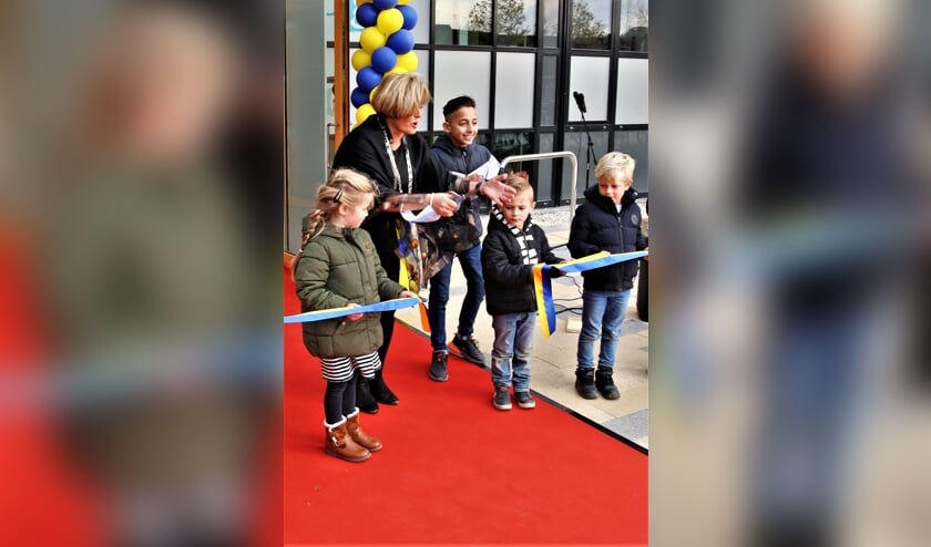 FOTOALBUM: Brede School Tholen is nu écht geopend!