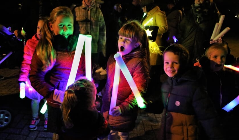 FOTO’S: Lichtjesoptocht Poortvliet