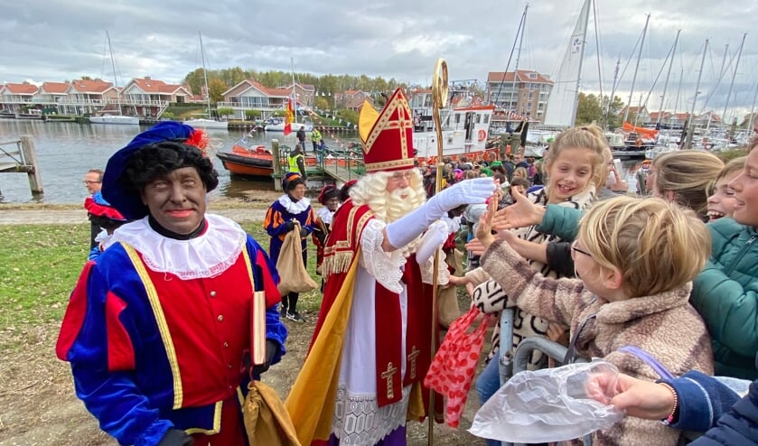 Warm onthaal Sinterklaas in Tholen