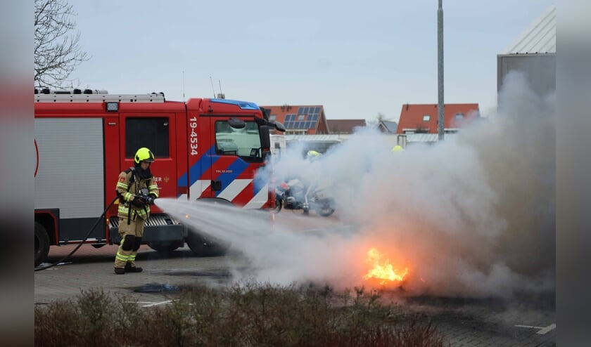 Meerdere buitenbranden in Arnemuiden, mobiele camera vernield