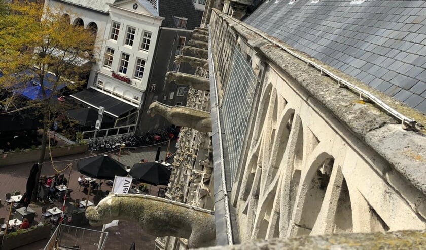 Werkzaamheden aan balustrade Stadhuis Middelburg
