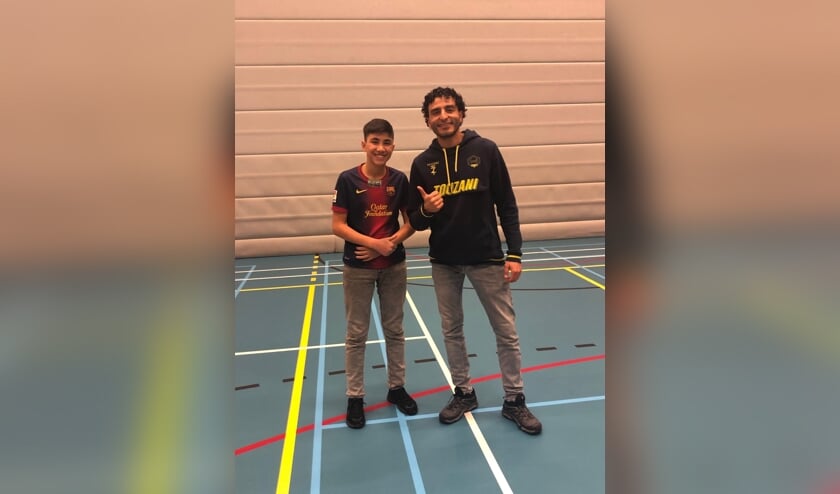 Touzani inspireert jeugd Ravensteinschool