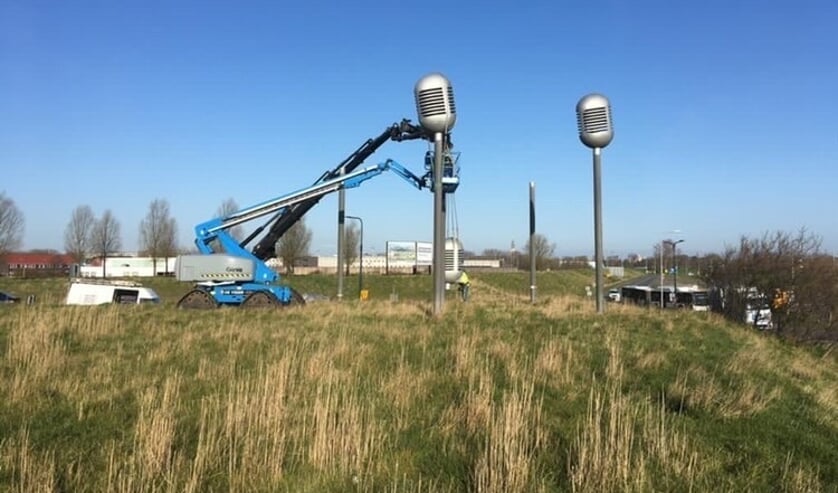Kunstwerk Quintet weer terug langs N57 bij Middelburg