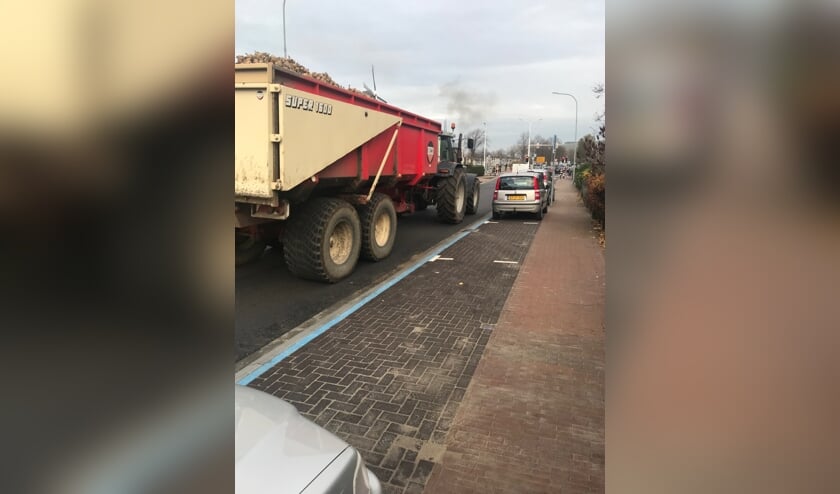 Bewoners Poelendaeleweg maken zich zorgen over onveilige verkeerssituatie