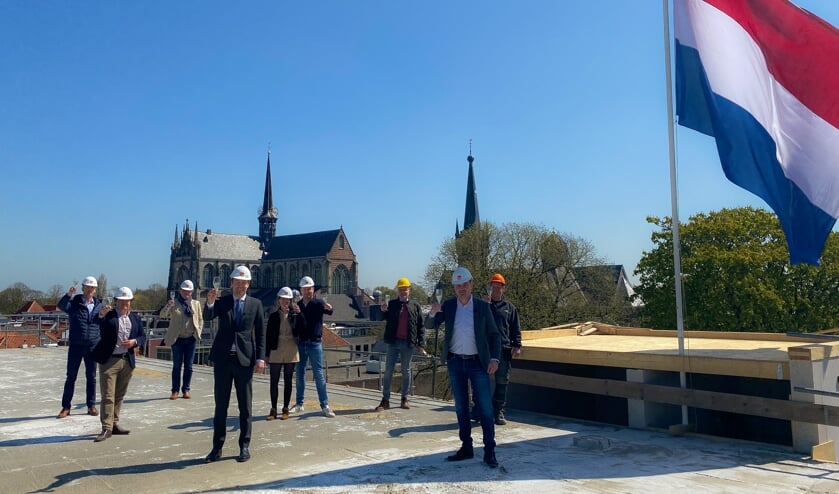 Wethouder De Goffau bestempelt hoogste punt Katoen City Lofts in Goes