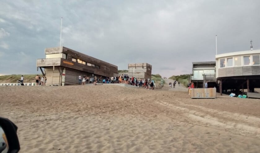 Gemeente Veere en politie pakken jeugdoverlast op strand aan