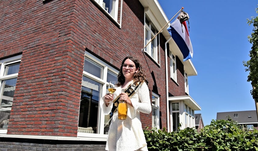 Thoolse Hilde Buijs: ‘’Helaas geen groot examenfeest, maar allemaal kleine feestjes’