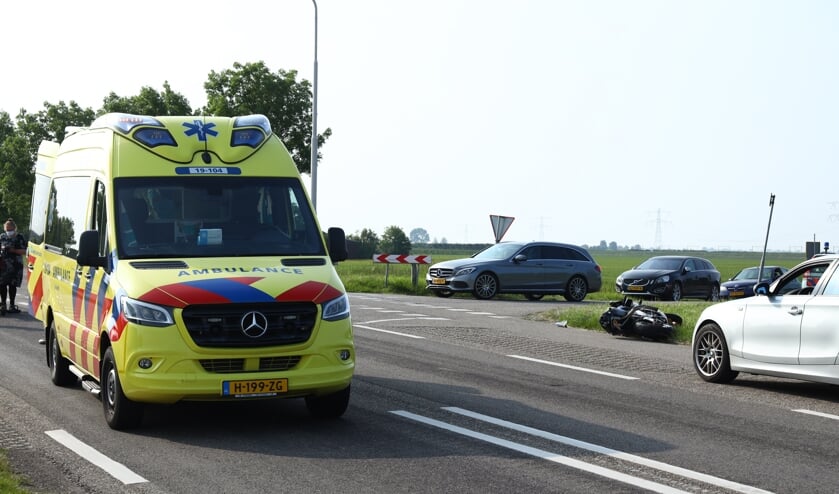 Motorrijder zwaargewond na eenzijdig ongeval Krabbendijke