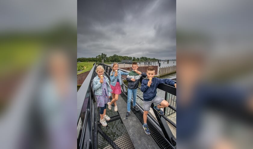 De brug loopt weer op rolletjes