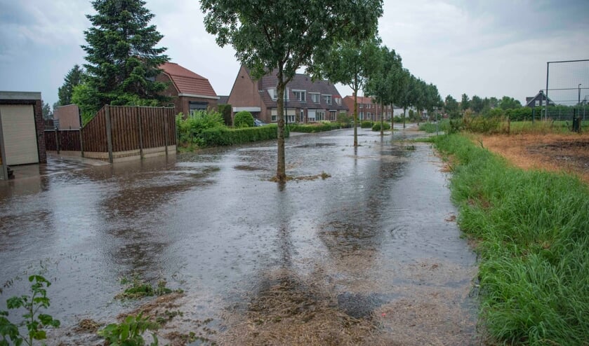 Weerbericht Tholen: ‘Herfst barst deze week los: kans op wateroverlast en verkeershinder’