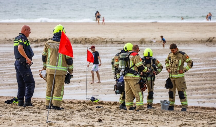 Jongen gewond door opgegraven fosfor op strand van Oostkapelle