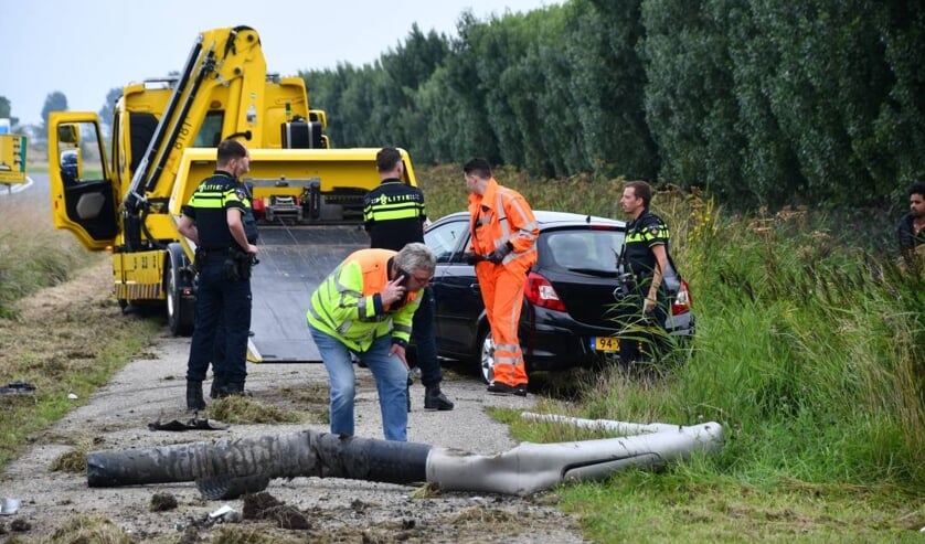 Botsing auto-vrachtwagen Deltaweg Goes