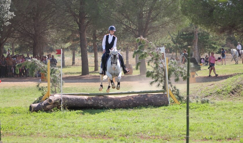 Knappe prestatie op EK Working Equitation voor Lieke Spaans