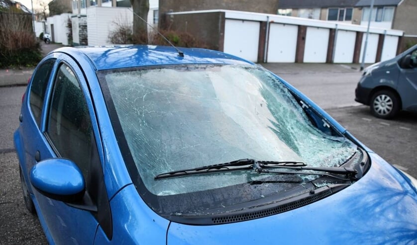 Opnieuw personenauto vernield in Middelburgse wijk Dauwendaele