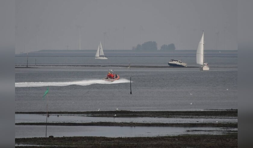 Bootjes in problemen op Oosterschelde