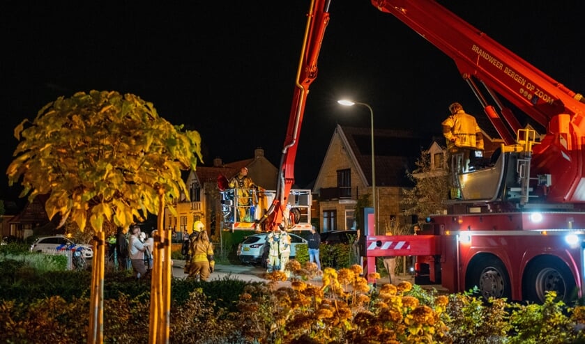 Verjaardagsfeest vroegtijdig gestopt door schoorsteenbrand in Oud-Vossemeer