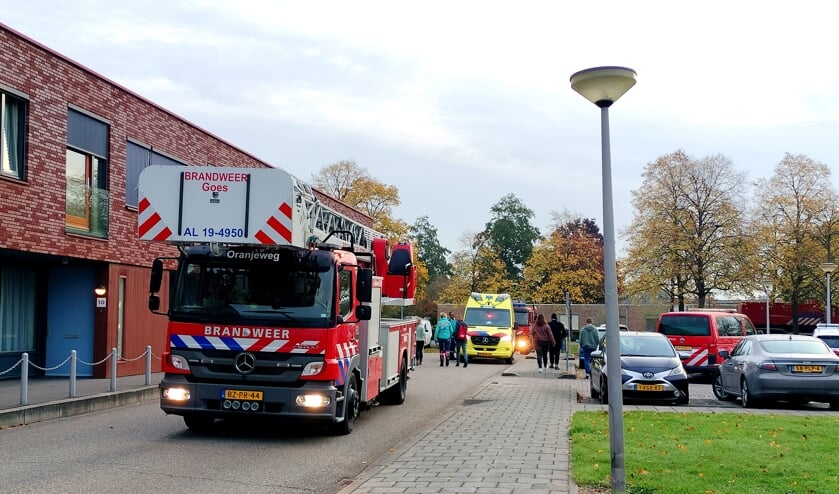 Middelbrand in appartement Emergis in Kloetinge