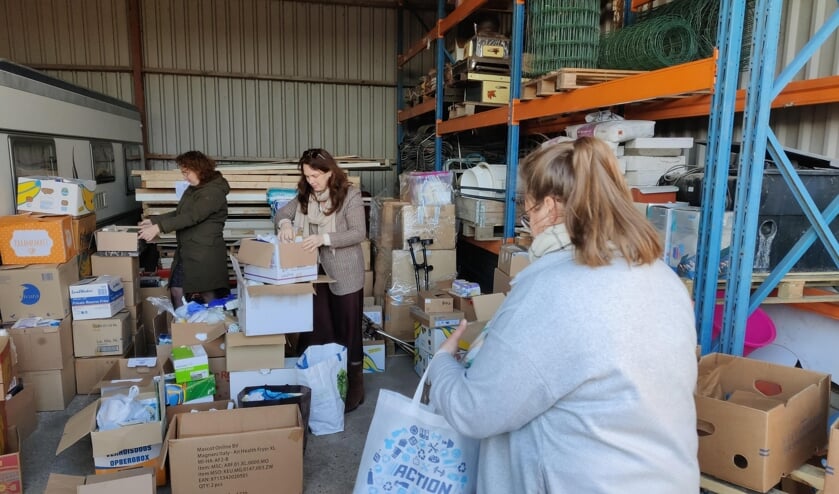 Dit was februari 2022: Vrachtwagens kantelen door storm en inzamelingsactie voor Oekraïne
