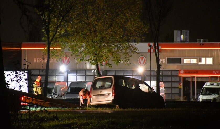 Auto schiet van A58 bij Rilland, één gewonde