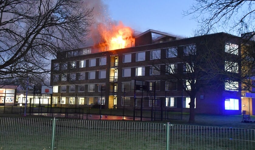 Uitslaande brand bij AZC Middelburg (Update)