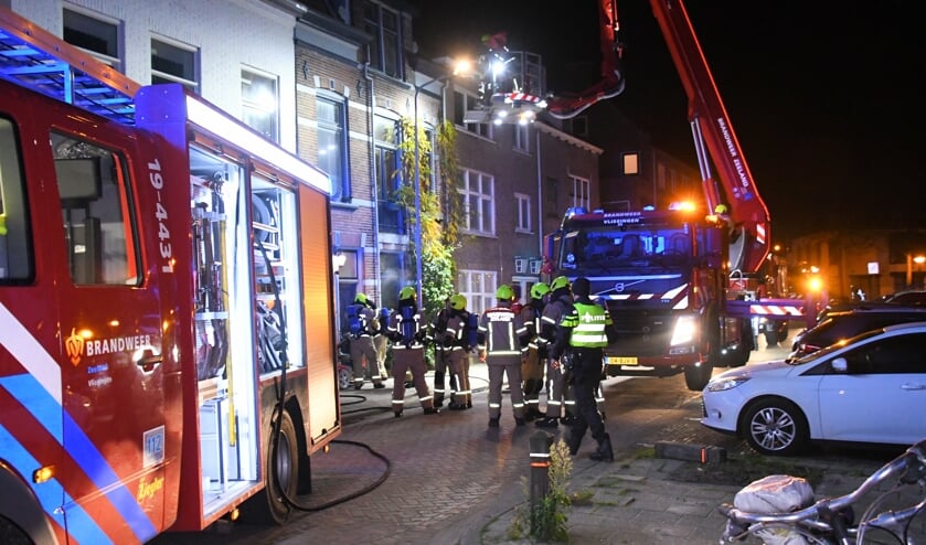 Grote brand in Kasteelstraat, meerdere personen geëvacueerd