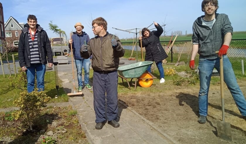 Mooie tuin met en voor bewoners Smalstad en de buurt