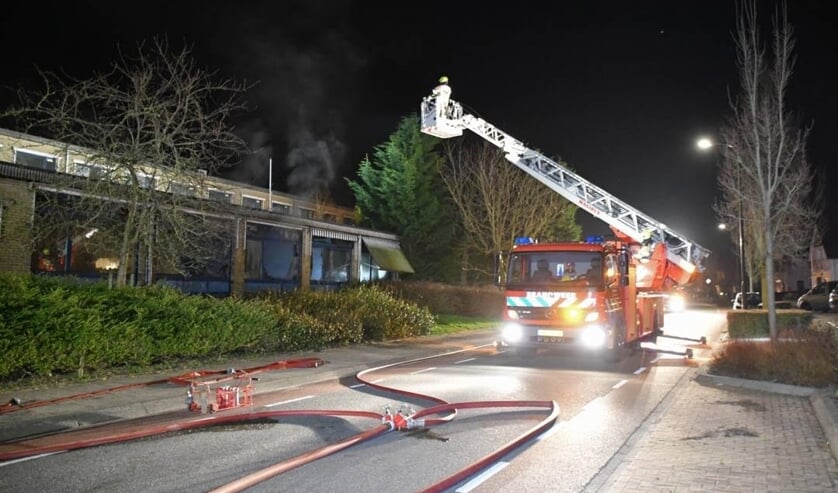 Politie: ‘Vier jongens en een meisje bekennen brandstichting’