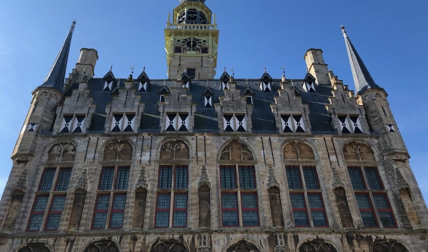 Melodieën van troost vanaf het stadhuis carillon Veere