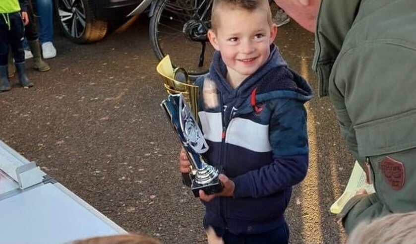 6-jarige Tholenaar wint viswedstrijd