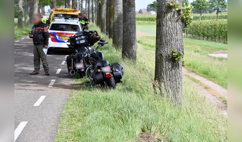 Motorrijdster gewond bij ongeluk op de Oudelandsedijk