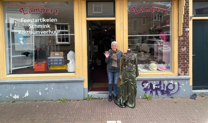 Sitah Lampert sluit haar winkel in Middelburg