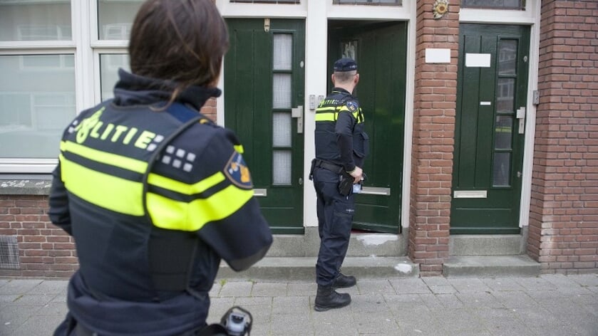 Drugsdealers aangehouden na inval in woning in Poortvliet