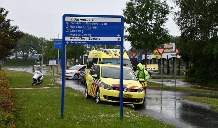 Scooterrijder gewond bij botsing met auto in Vlissingen