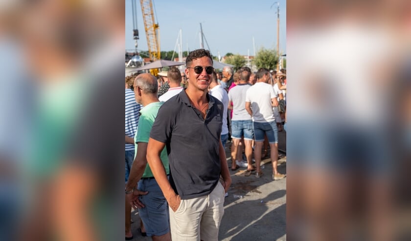 Vrijmibotho: Warmte, gratis bier, goede muziek en gezelligheid!