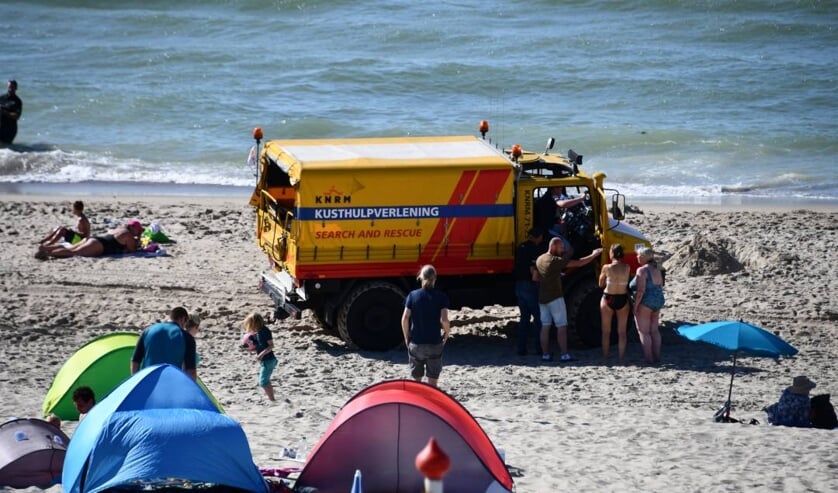 Grote zoekactie naar vermiste jongen strand Domburg