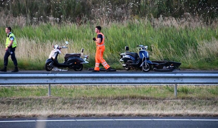 Auto slaat over de kop tijdens afhandeling ander ongeval op A58