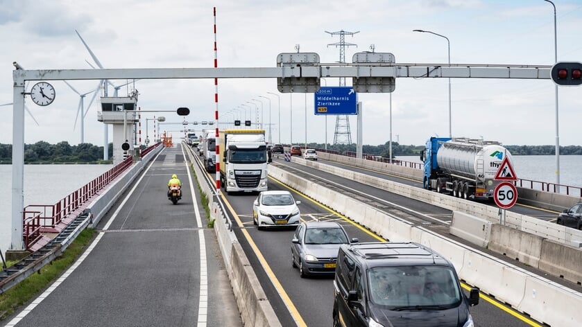 Haringvlietbrug dit weekend in beide richtingen dicht door werkzaamheden