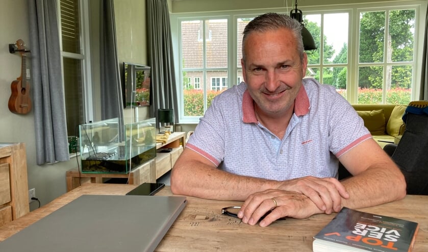Aan de keukentafel met Niels van Elzakker: ‘Lol is belangrijker dan geld verdienen’