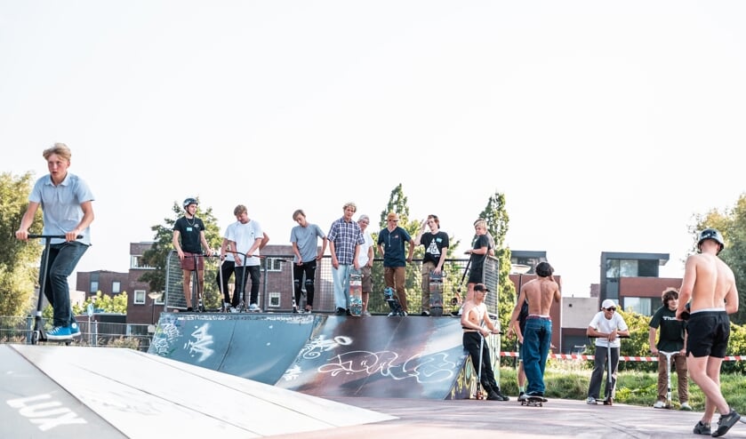 Skatewedstrijd met barbecue in Goes-Zuid