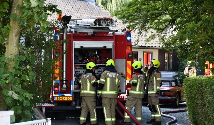 Brand in schuur achter woning Zuiverseweg Domburg