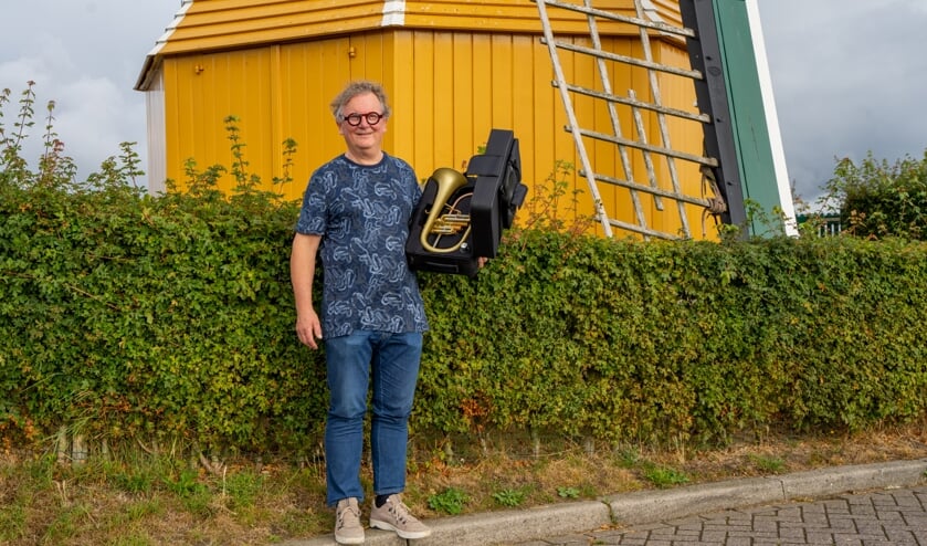 Walter is al ruim dertig jaar dirigent bij Concordia Sint Philipsland: ‘Via muziek kun je veel bereiken’