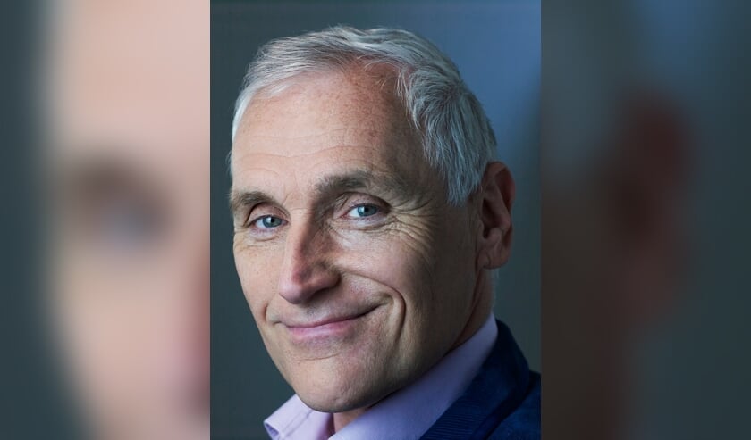 Arthur Japin vertelt in bibliotheek Goes over nieuw boek