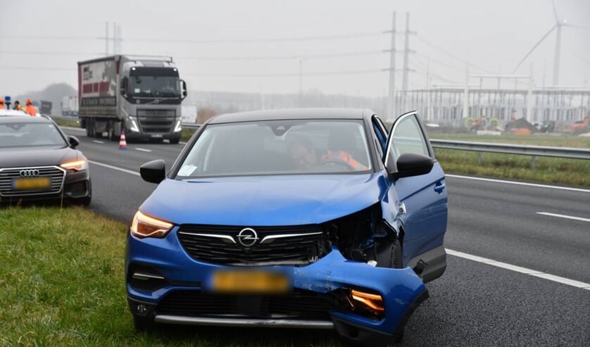 Twee auto's beschadigd bij ongeval A58 Rilland