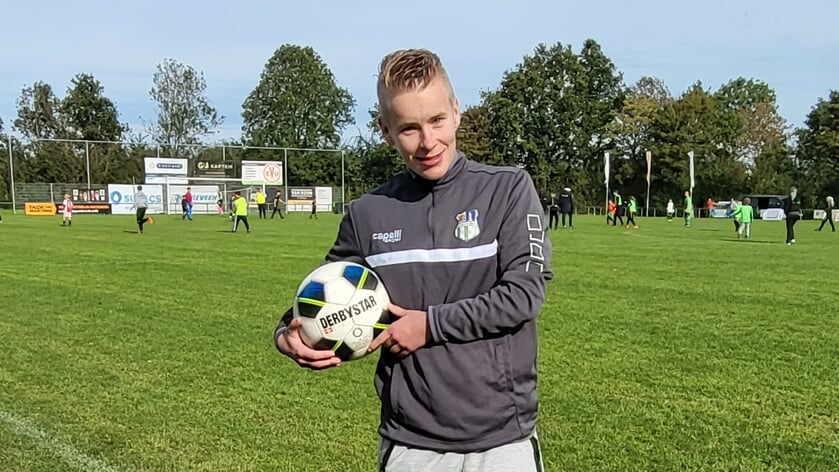 Romy (23) kan niet zonder voetbal: 'Ik hou van actief bezig zijn'