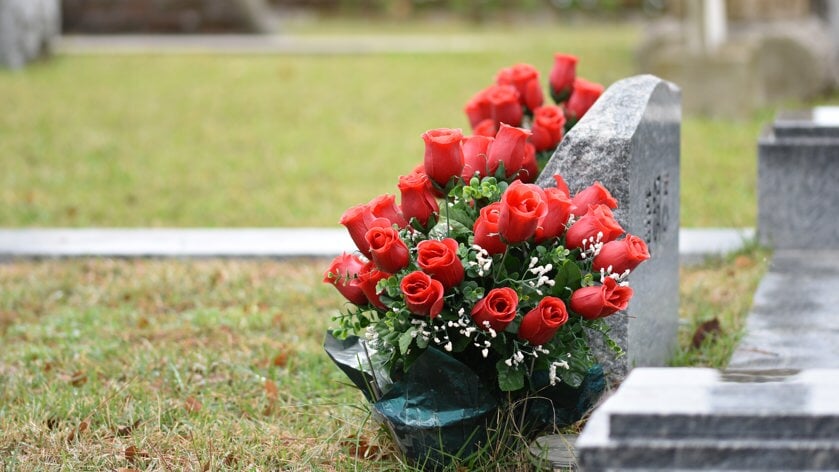 Nabestaanden gezocht van ruim 400 graven op begraafplaats Scherpenisse