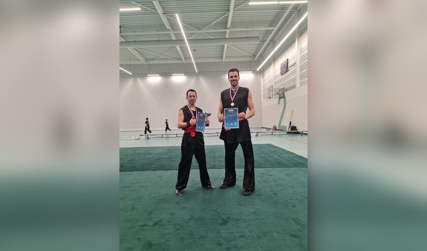 Jacky Dunnes en Justin de Kok kampioen Wushu