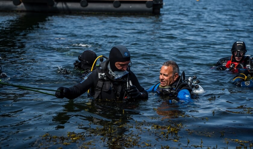 Bruno heeft al 45 jaar duikervaring: 'Op plaatsen zoals Tholen doen wij 40 duiken per jaar'